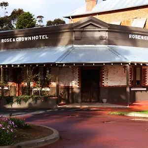 https://rose-crown-hotel.hotelsperth.org